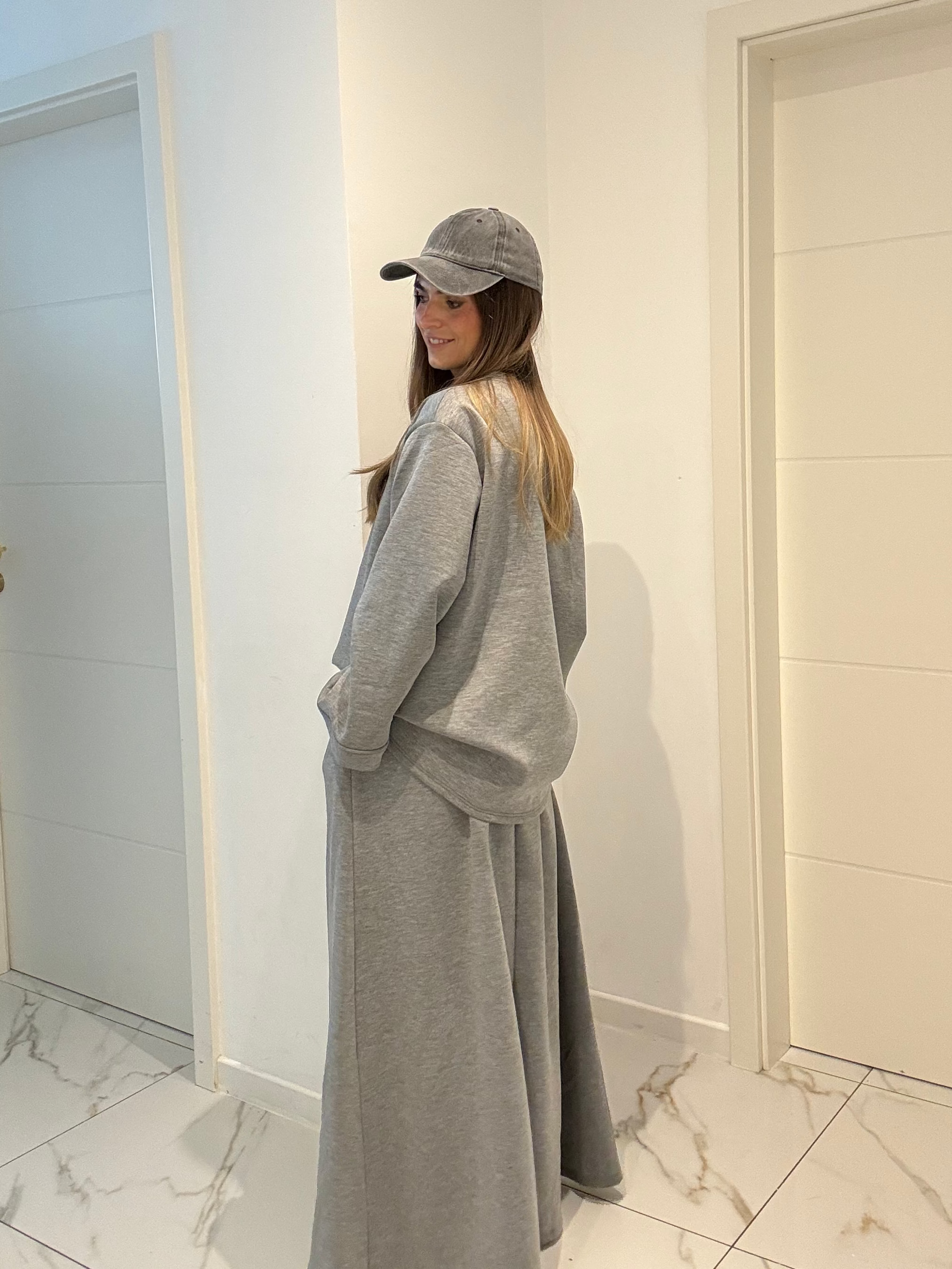 Ensemble jogging Yaeli Gris